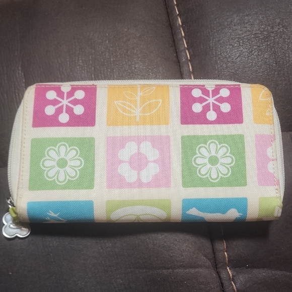 Lily Bloom Multicolor Patterned Wallet - Picture 2 of 4